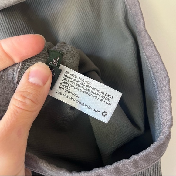 Wild Fable Gray Ribbed Crop Top M | High Neck Strappy Back Stretchy Tank - Picture 6 of 6